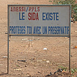 pancarte de sensibilisation au péril du SIDA