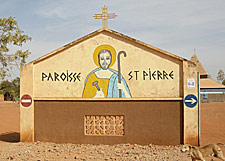 petite église de la paroisse Saint-Pierre à Ouagadougou