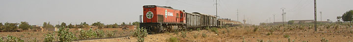 Des allures de Far West pour ce train qui sort de Ouagadougou