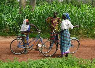 mères de famille sportives dans le village de Sindou, province du Léraba